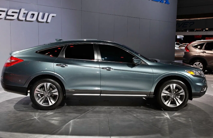 2022 Honda Crosstour Exterior